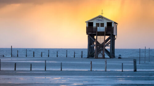 Building, Beach, Sea Wallpapers Free Download