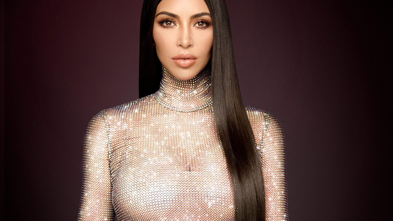 Kim Kardashian Wallpaper – Kim Kardashian 4K Wallpapers