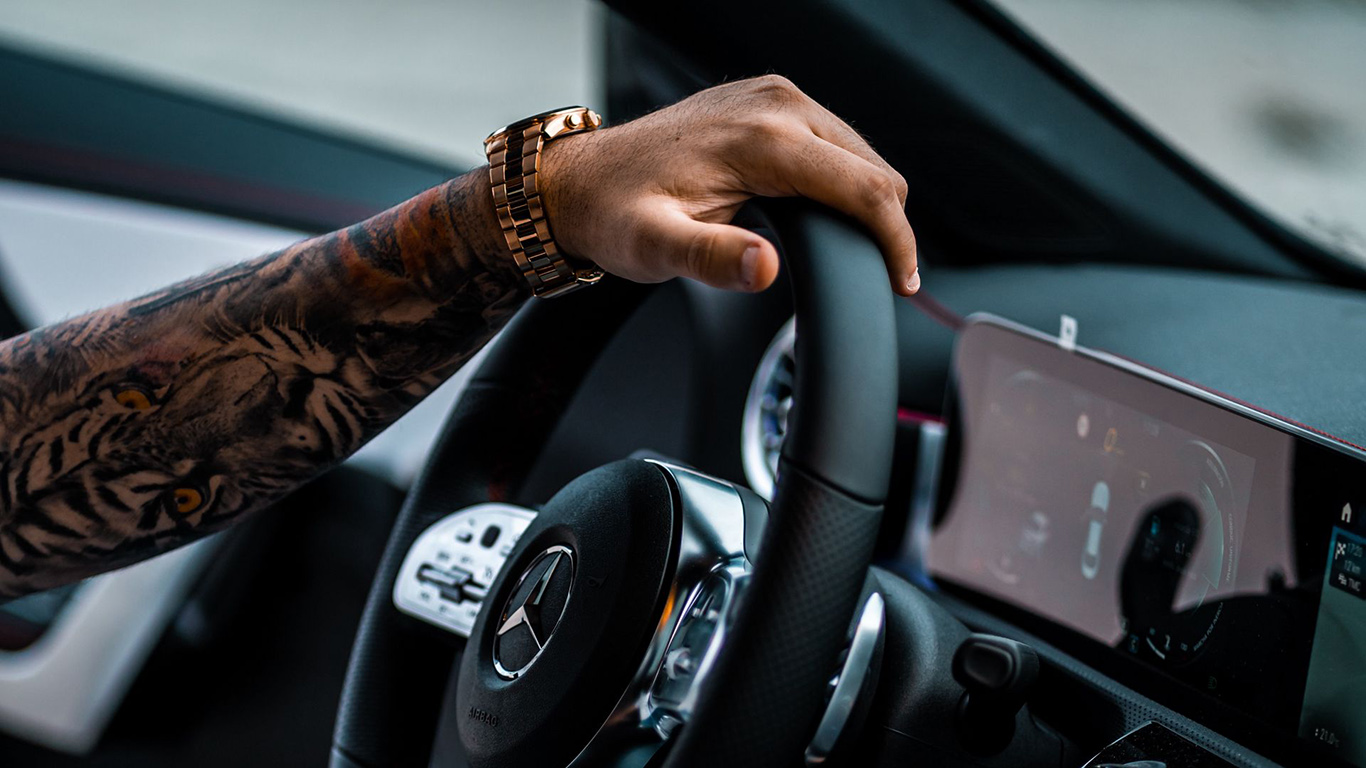 Mercedes Steering, Wheel, Hand, Wallpapers Download For Mobile - Desktop  Wallpapers