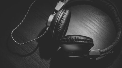 Headphones, BW, Headset Wallpapers Free Download