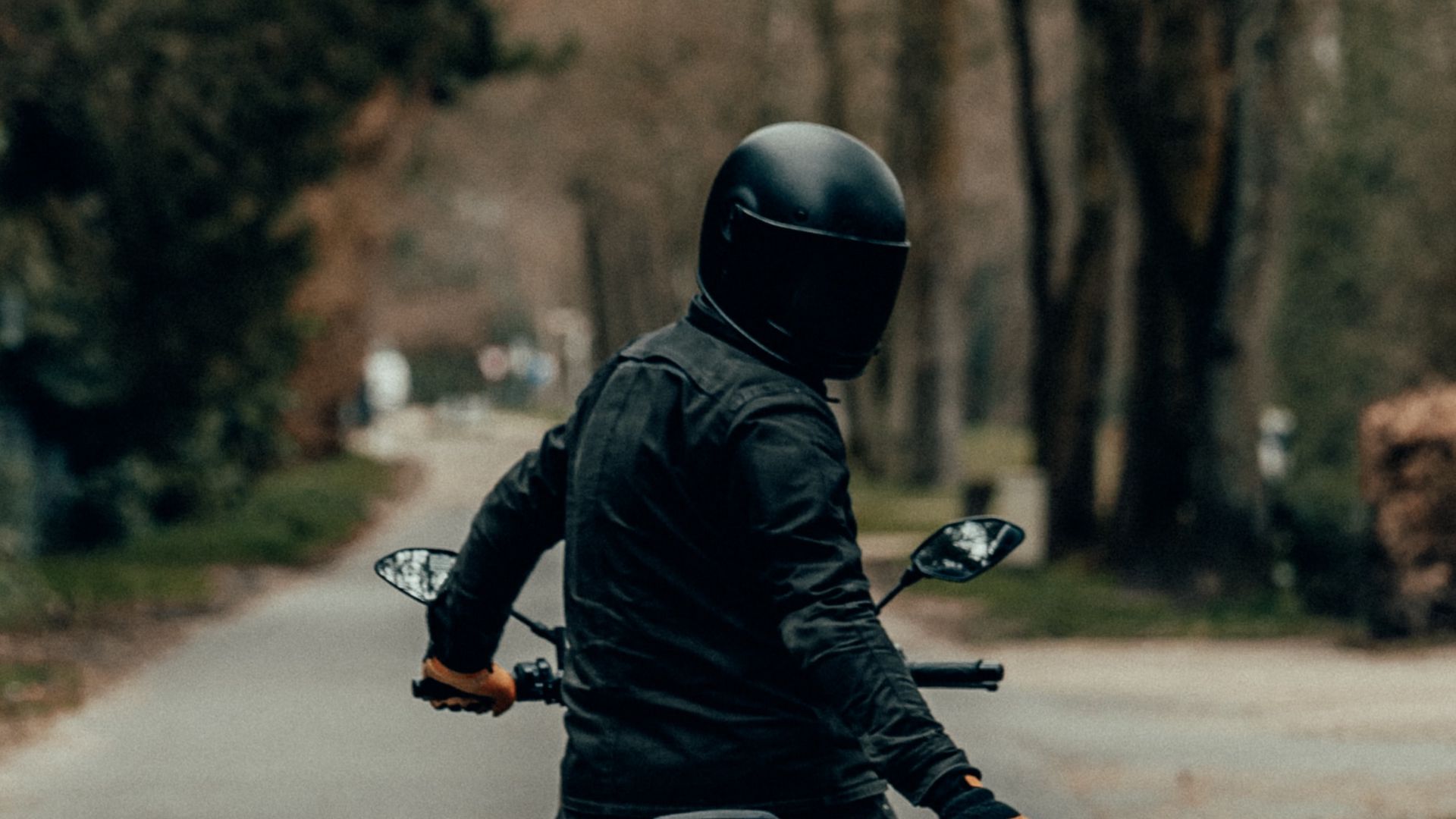 Motorcyclist, Motorcycle, Helmet Download Free HD Wallpapers (3)