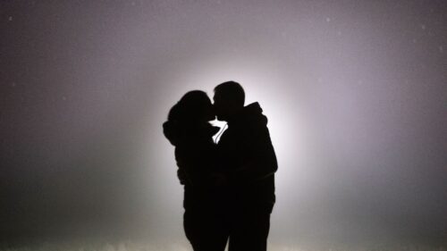 Silhouettes, Couple, Kiss Wallpapers Free Download (2)