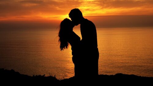 Silhouettes, Kiss, Couple Wallpapers Free Download