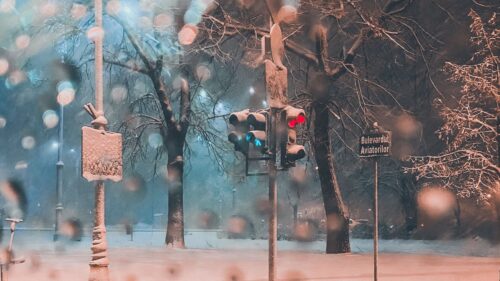 Traffic, Light, Snow, Blizzard Wallpapers Free Download