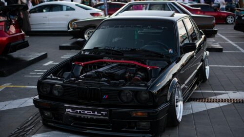 Custom Black BMW E30 Stanced Project Car 4K Wallpaper