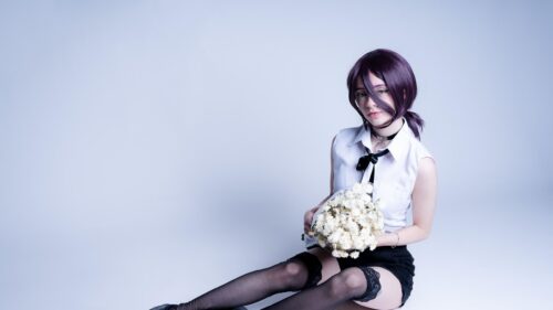 Anime Cosplay Girl Holding White Flowers Desktop Wallpaper