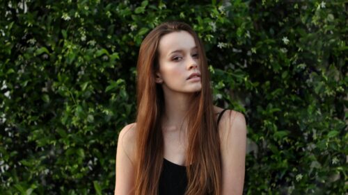 Beautiful Girl with Long Brown Hair Natural Portrait 4K Wallpaper