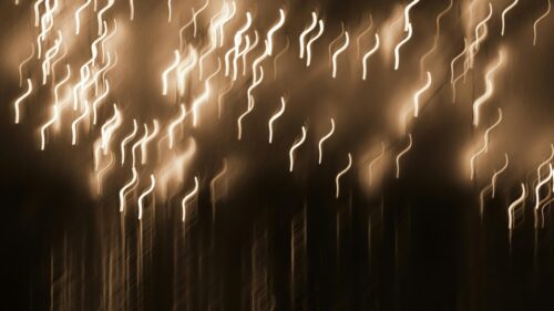 Abstract Golden Wavy Light Streaks Dark Aesthetic 4K Wallpaper