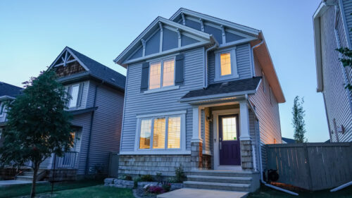 Cozy Suburban Home at Twilight Blue Hour 4K Desktop Wallpaper