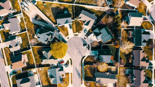 Aerial View of Suburban Cul-de-sac Houses 4K Wallpaper