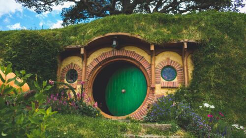 Hobbit Hole Green Door Fantasy Landscape 4K Desktop Wallpaper