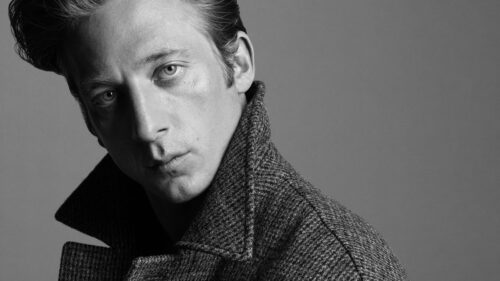 Jeremy Allen White High Definition Portrait Aesthetic Desktop Wallpaper