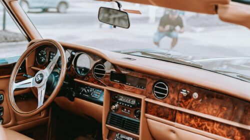 Vintage Bentley Interior Luxury Steering Wheel 4K Desktop Wallpaper