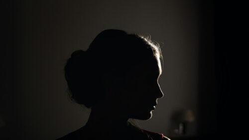 Minimalist Silhouette of a Woman Profile 4K Desktop Wallpaper