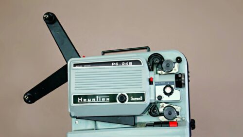 Vintage Heurtier P6-24B Super 8 Film Projector Desktop Wallpaper