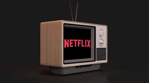 Retro Wooden Netflix Television Screen 4K Desktop Wallpaper