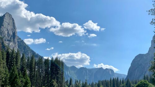 Breathtaking Yosemite National Park Mountain Scenery 4K Wallpaper