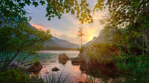 Stunning Alpine Lake at Sunset Desktop Wallpaper