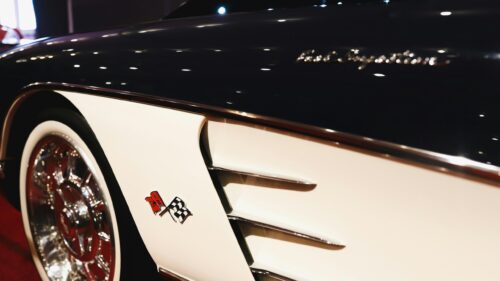 Classic Corvette Fuel Injection Fender Detail 4K Desktop Wallpaper