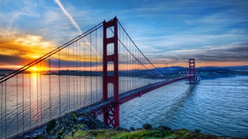 Breathtaking Golden Gate Bridge Sunset Over San Francisco Bay 4K Wallpaper