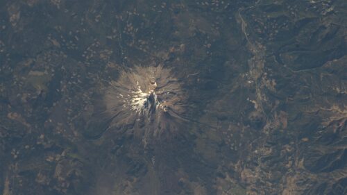 Breathtaking Satellite View of Mount Shasta Peak PC Wallpaper