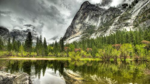 Stunning Yosemite National Park Mountain Lake Reflection PC Wallpaper