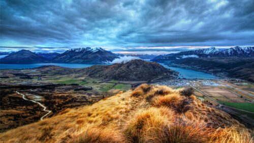 Breathtaking Mountain Valley View Over Lake Wakatipu Desktop Wallpaper