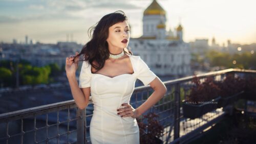 Beautiful Woman in White Dress Overlooking Moscow Cathedral PC Wallpaper