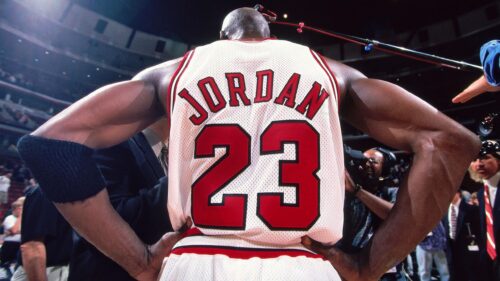 Iconic Michael Jordan Chicago Bulls Back View 4K Desktop Wallpaper