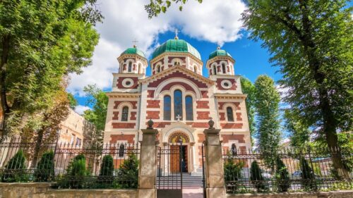 Beautiful Orthodox Church Architecture with Green Domes PC Wallpaper