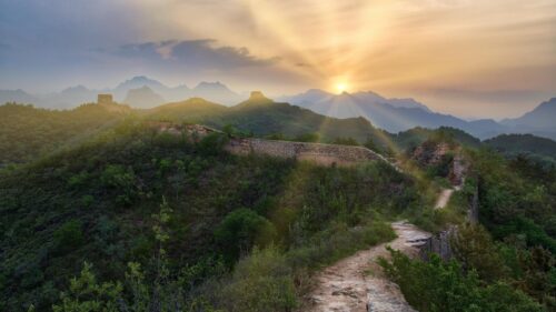 Breathtaking Sunset Over The Great Wall of China Scenic Landscape 4K Wallpaper