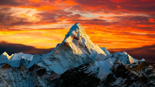 Stunning Himalayan Peak at Sunset 4K Desktop Wallpaper
