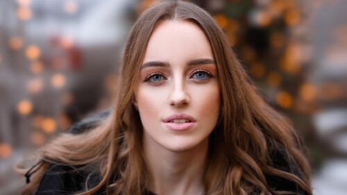 Beautiful Portrait of a Young Woman with Stunning Blue Eyes PC Wallpaper