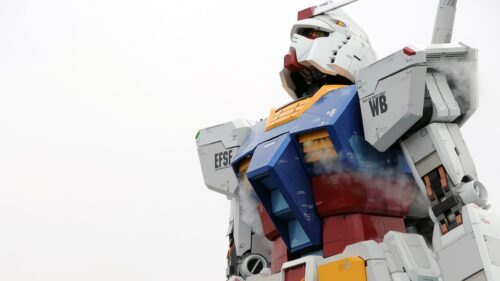 RX 78 2 Gundam Life Size Statue Emitting Steam Desktop Wallpaper
