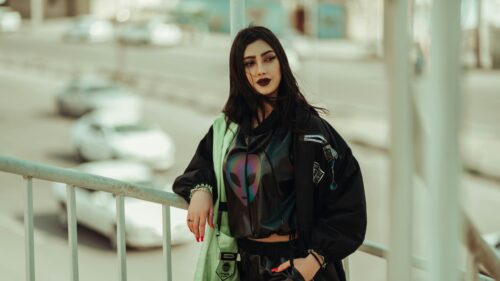 Edgy Alien Street Style Fashion Girl Urban Portrait Desktop Wallpaper