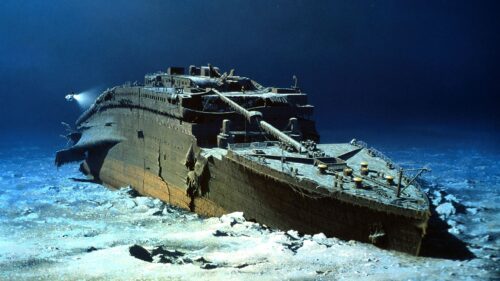 Majestic Titanic Sailing Across the Atlantic Ocean High Definition Desktop Wallpaper
