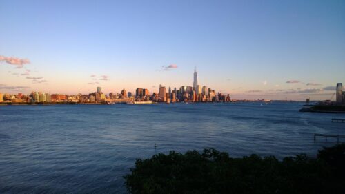 Breathtaking New York City Skyline at Sunset 4K Desktop Wallpaper