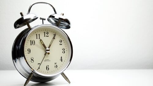 Minimalist Silver Twin Bell Alarm Clock Professional Desktop Wallpaper