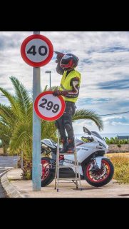 Most Popular Super Sport Bikes HD Wallpapers – Free Download (34)