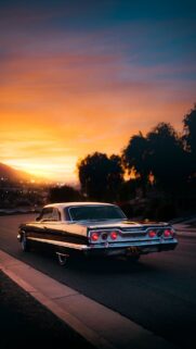 Car Retro Old Wallpapers Download for Phone & iPhone