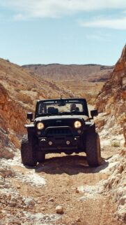 Jeep Suv Rocks Wallpapers Free Download