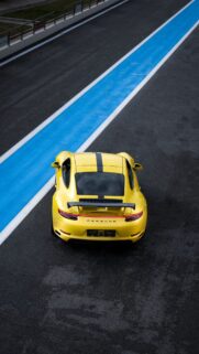 Porsche 911 Ultra HD Wallpapers Download for Mobile