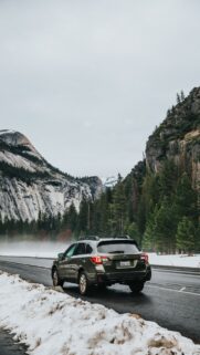 Suv Background Wallpapers Download for Mobile