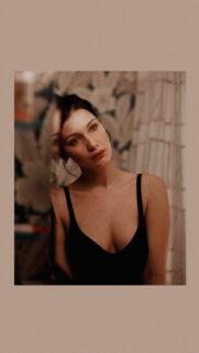 Bella Hadid Wallpapers Download
