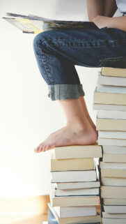 Book & People Background Wallpapers