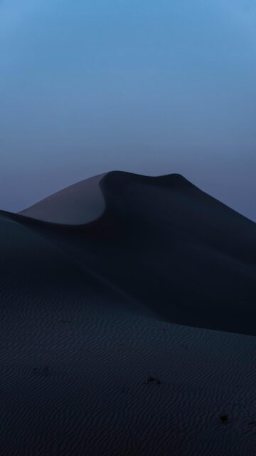 Sand Mountain at Dusk - Stunning Desert Landscape Wallpaper