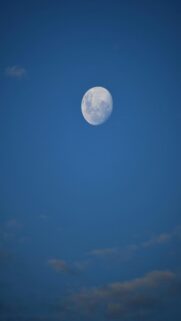 lunar-beauty-clear-blue-sky