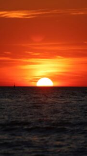stunning-sunset-ocean-mobile-wallpaper