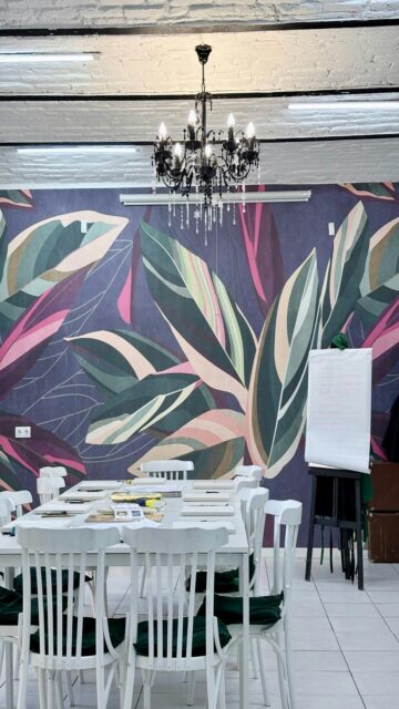 Modern Meeting Room Floral Wallpaper White Tables