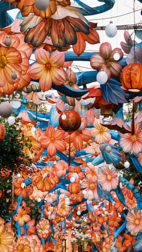 Vibrant Floral Archway Wallpaper
